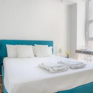 Sunlit 1 Bedroom Via Pirelli Apartamento