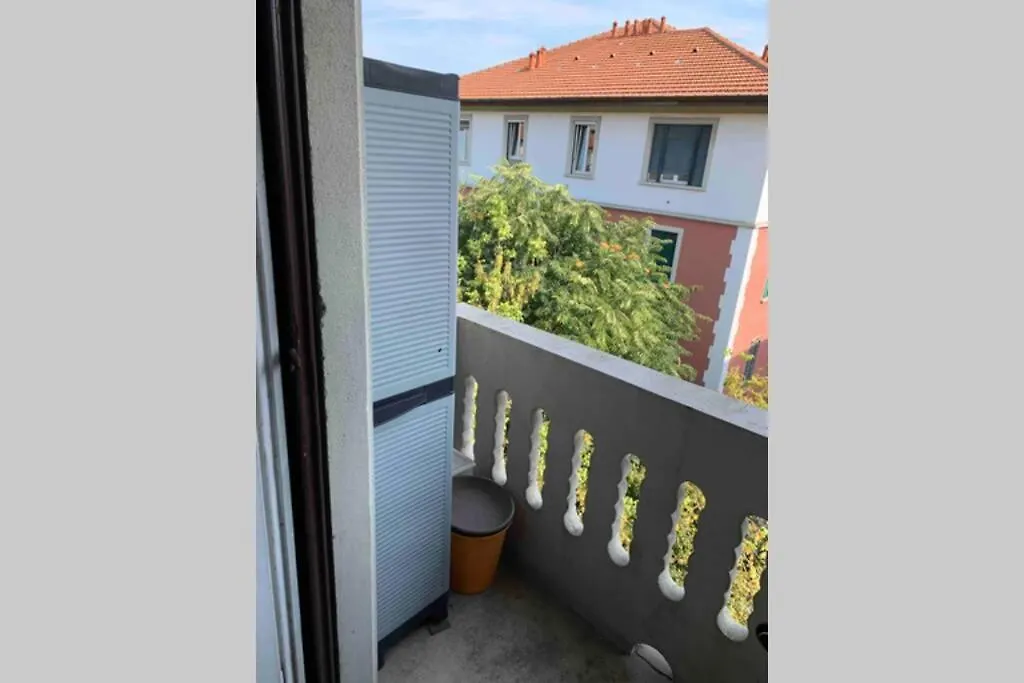 Appartamento Splendido Con Tutti Servizi In Zona Navigli Milán Italia